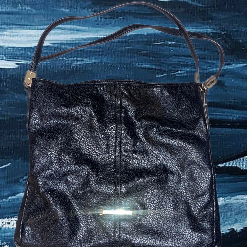 Anne Klein Elegant Black Leather Shoulder Bag